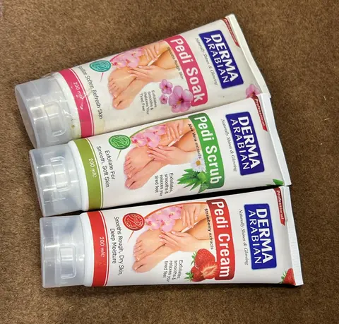 Review Derma Arabian 3-Step Mani-Pedi Spa Kit | Professional Home Treatment | Soothing Soak, Exfoliating Scrub, Moisturizing Cream | Enriched with Natural Ingredients | 200x3 ml Each Tube