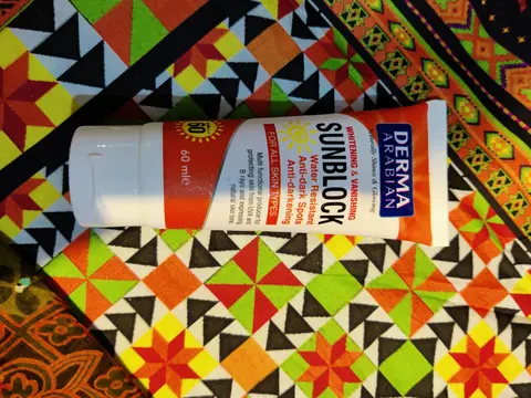 Review Derma Arabian Whitening & Vanishing Sunblock SPF 60 Tube 60ml - Ultimate Sun Protection and Skin Brightening