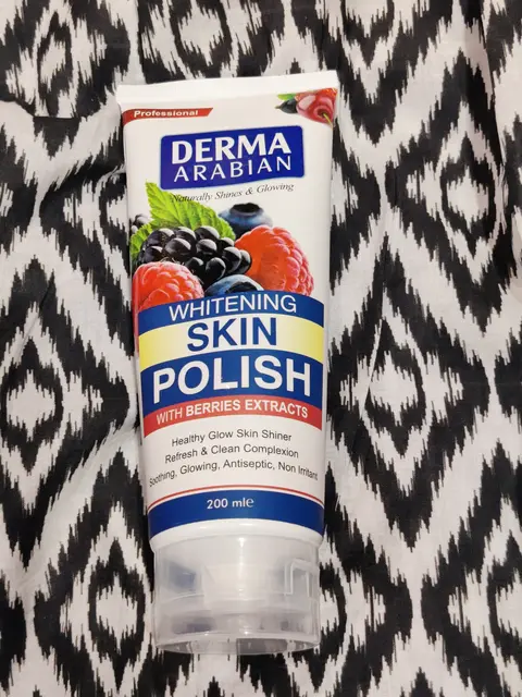 Review Derma Arabian Whitening Skin Polish with Berries Extracts 200ml - Reveal Radiant Skin