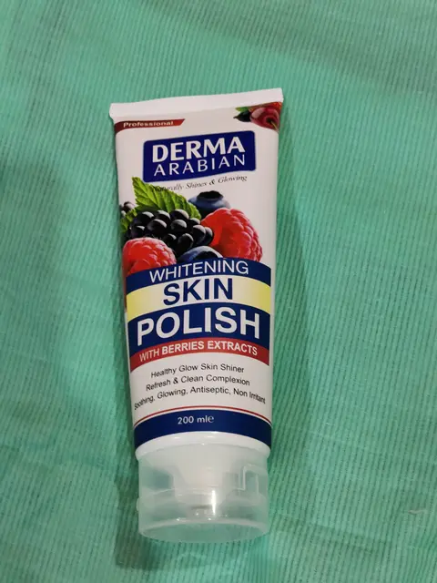 Review Derma Arabian Whitening Skin Polish with Berries Extracts 200ml - Reveal Radiant Skin