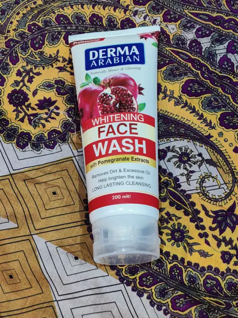 Review Derma Arabian Whitening Face Wash with Pomegranate Extracts 200ml - Reveal Your Natural Radiance