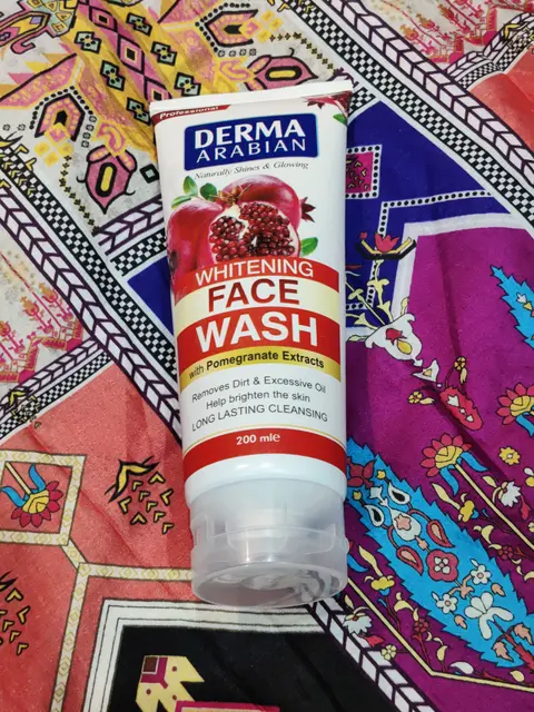 Review Derma Arabian Whitening Face Wash with Pomegranate Extracts 200ml - Reveal Your Natural Radiance